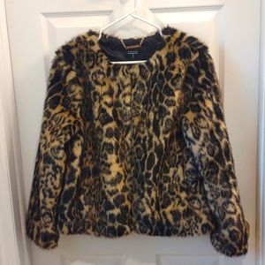 Tahari leopard print faux fur teddy jacket medium